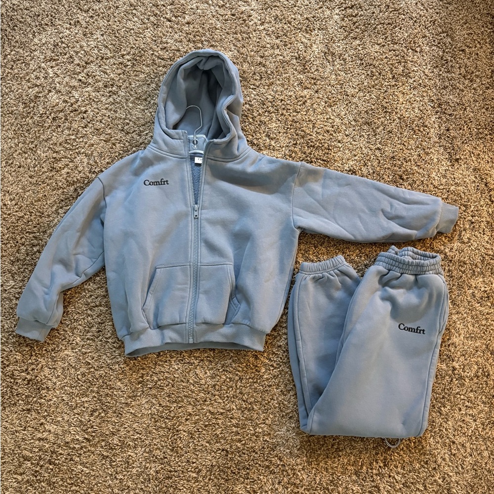 ⭐️FLASH SALE⭐️ 
Comfort Kids Blue Hoodie and Sweatpants Set